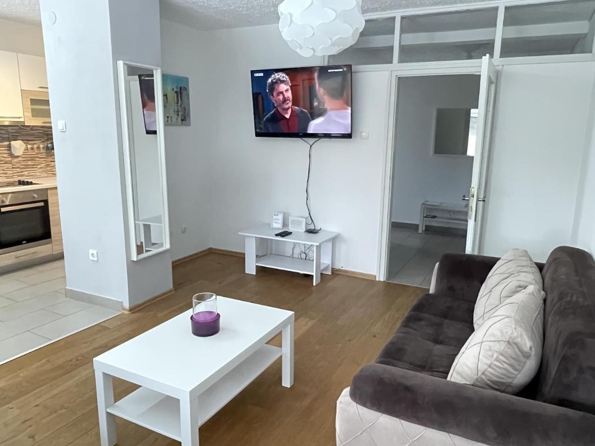 At The Heart Of Plitvice Lakes - Self Check-In! Apartment Plitvicka Jezera Exterior photo